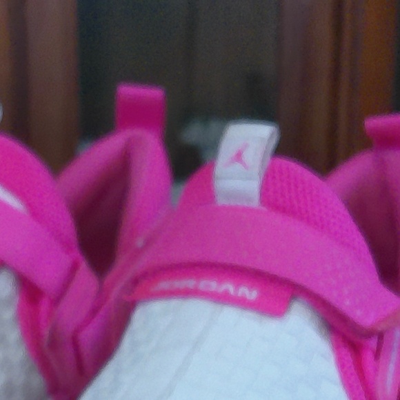 EUC Nike Air Jordan Runner LX Premium Heiress Woman's Sneakers Sz 8.5 COA Includ - Picture 8 of 13